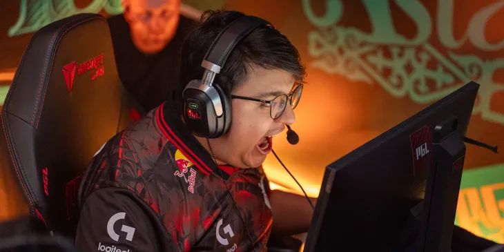 Слух: G2 может кикнуть malbsMd