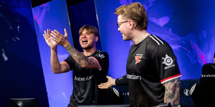 Dima про выход FaZe в плей-офф мейджора: «Просто Саша. Просто s1mple. Просто папа»