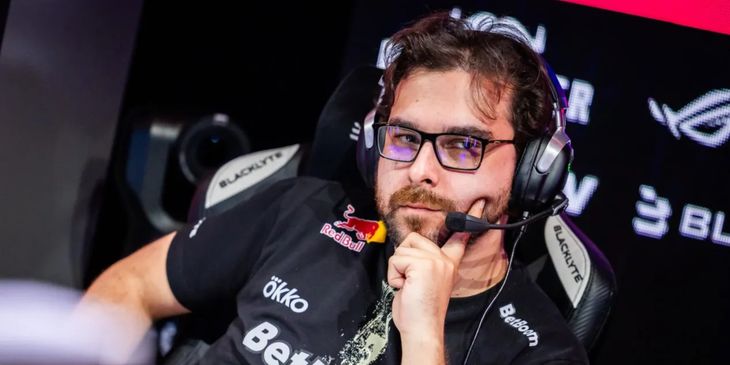 Hally рассказал, как donk и другие игроки Team Spirit стали более психологически устойчивы