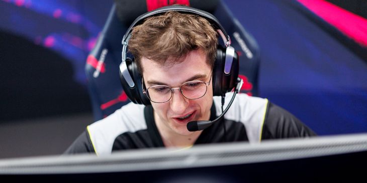 Team Burger или Team Recrent — кто покинет BetBoom Streamers Battle CS #5?