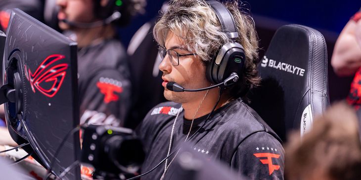Аналитики уверены в победе NAVI над FaZe на BLAST Rivals Spring 2026
