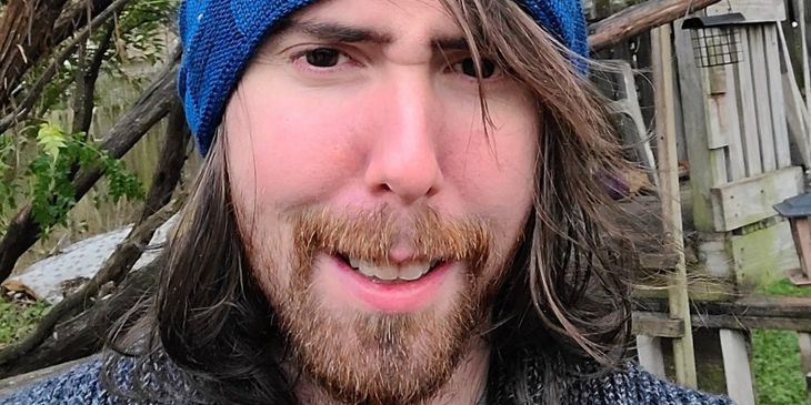 Asmongold потратил $7 тыс. на лечение гниющих зубов