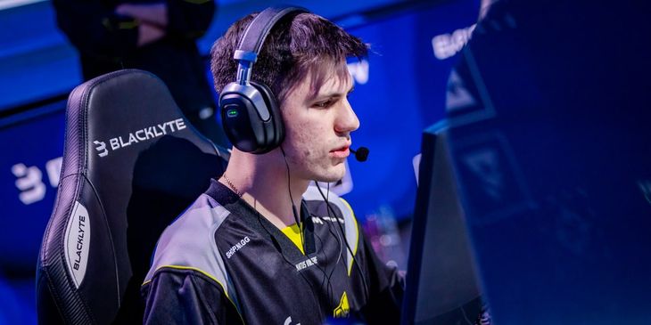 Natus Vincere поднялись на вторую строчку рейтинга лучших команд по CS2 от Valve