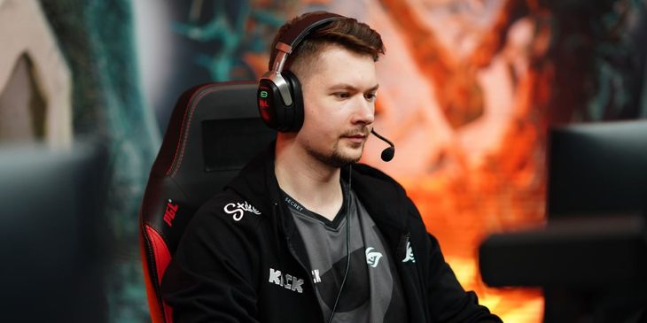 AVULUS победила Runa Team и прошла в плей-офф FISSURE Universe: Episode 7