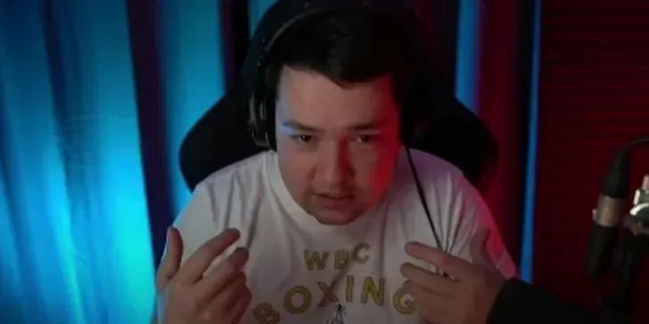 LenaGol0vach рассказал, какую фразу он бы записал для колеса чата в Dota 2