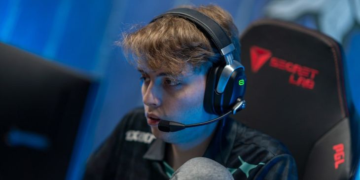 Aurora Gaming выиграла у strongboys на FISSURE Universe: Episode 8