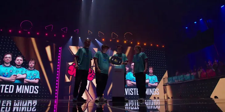 Эмоции российской команды Twisted Minds после победы на Esports World Cup 2025 по PUBG
