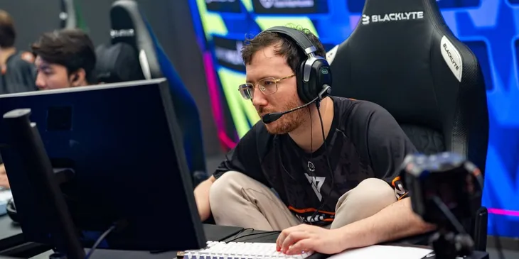 «33 щелкает мету как орешки» — Santa после победы Tundra на ESL One Birmingham 2026