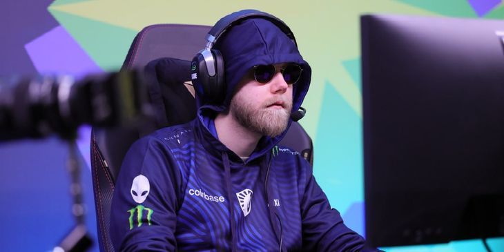 Boxi про SabeRLight-: «Он, скорее всего, просто отдыхает, рубится в Minecraft или типа того»