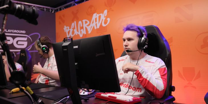 GpK~ назвал сильнейших игроков на миде в Dota 2