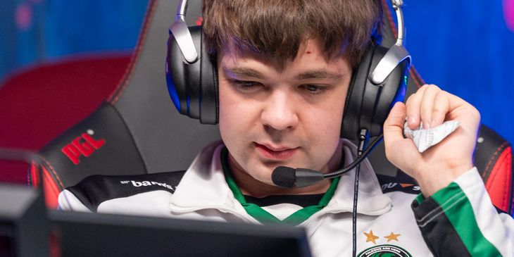 Эксперты сомневаются в силе Team Falcons против PARIVISION на BLAST Slam VII