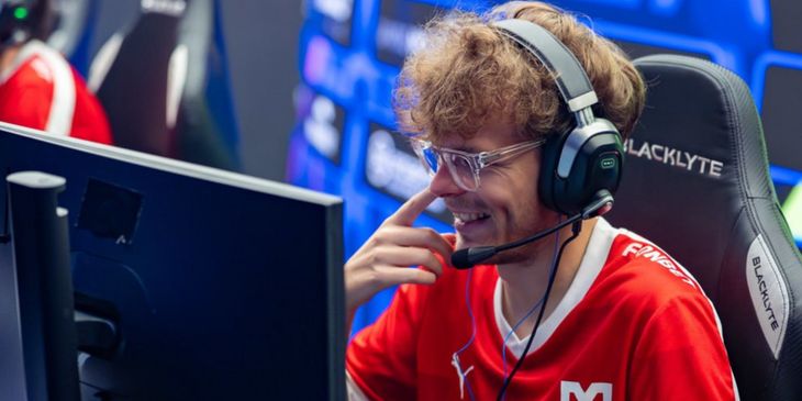 MOUZ справилась с Yellow Submarine в квалификации на BLAST Slam VIII