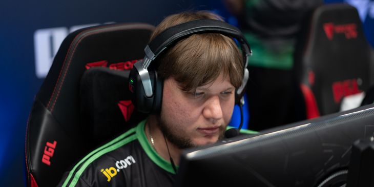 Mauisnake: «BCGame должна убрать aragornN сию же секунду, а заодно купить пару игроков FaZe Clan»