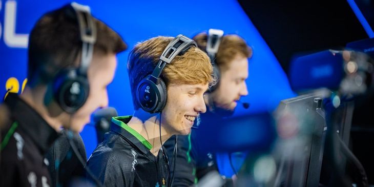 M0NESY про kyousuke: «Он как будто обесценил наш результат, отказавшись от медали»