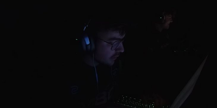 Игроки Legacy и M80 на время остались без освещения в овертайме матча на IEM Cologne Major 2026