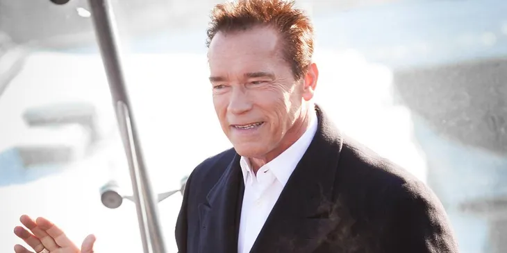 Арнольд Шварценеггер раскрыл планы — 78-летний актер планирует сняться в трех фильмах, где «надерет всем задницы»
