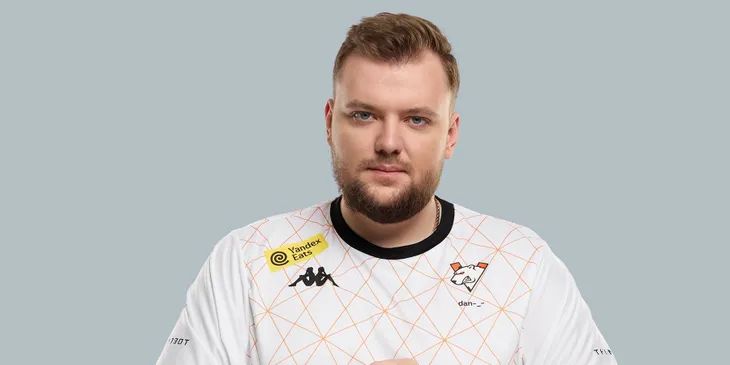 Virtus.pro или FURIA — кто пройдет в полуфинал Esports World Cup 2025 по Rainbow Six Siege X?