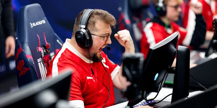 MOUZ переиграла Team Spirit и прошла в полуфинал BLAST.tv Austin Major 2025