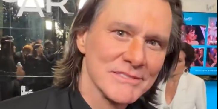 Двойник или пластическая операция? Фанаты не узнали Джима Керри на престижной премии