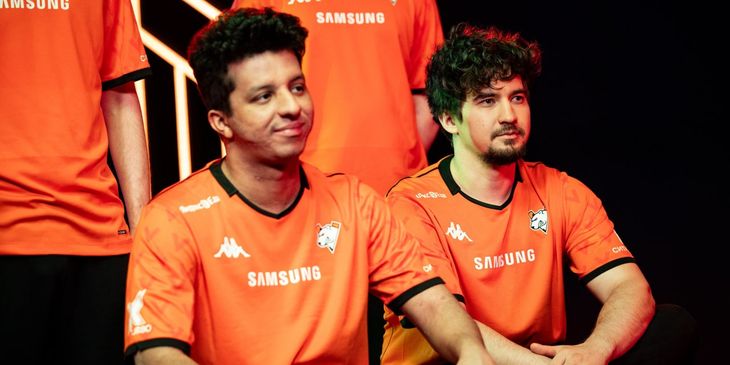 Aurora Gaming против Virtus.pro — как закончится матч команд на Riyadh Masters 2025?