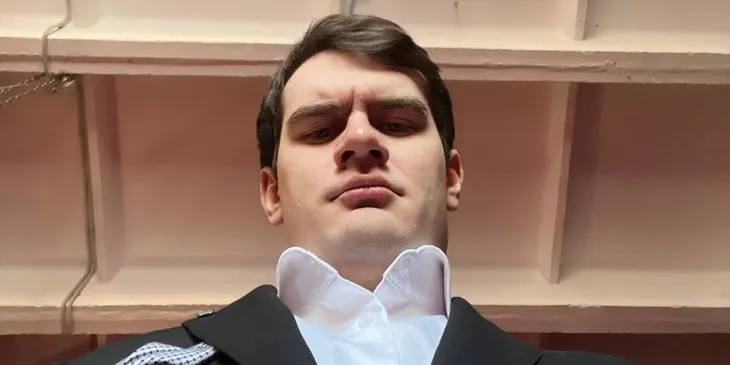 Bratishkinoff получил бан на Twitch — предположительно, за оскорбительные теги
