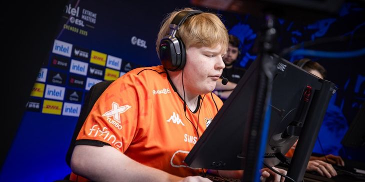 Virtus.pro обыграла ARCRED и стала чемпионом CIS LAN #5