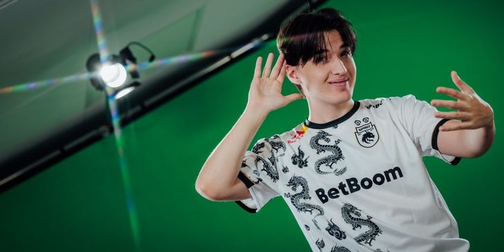 Эксперты: Team Spirit победит Team Liquid на групповом этапе BLAST Slam VI