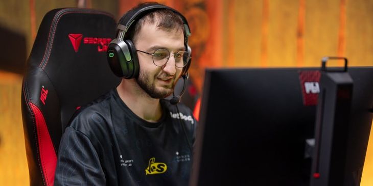 Power Rangers победили strongboys и прошли в основную стадию FISSURE Universe: Episode 8