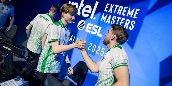 M0NESY о форме Falcons на EWC 2025: «5-6 из 10. Но я уверен, что мы можем играть ещё лучше»