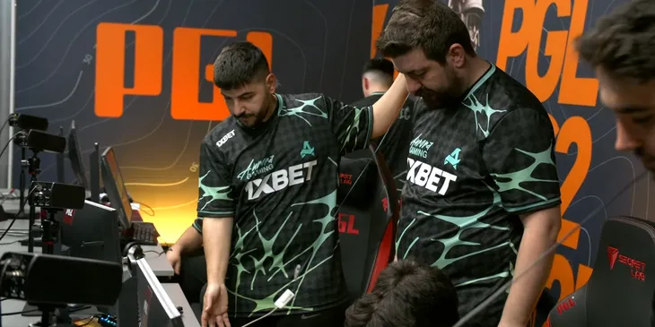 «Eternal Fire была лучше» — Complexity потроллила игроков Aurora после победы над ними в плей-офф PGL Bucharest 2025