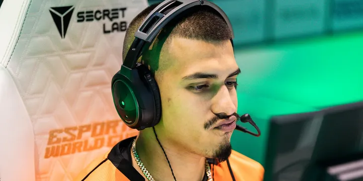 Team Falcons и Virtus.pro прошли в финальную стадию Esports World Cup 2025 по Call of Duty: Warzone