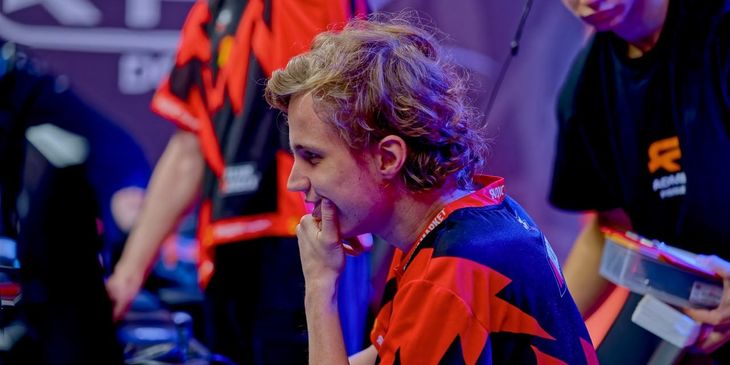 Team Yandex или Team Tidebound — кто окажется сильнее на групповом этапе BLAST Slam V?