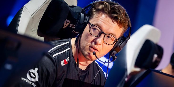 FaZe Clan не без проблем победила ECSTATIC в стартовом матче отборочных на BLAST Open London 2025