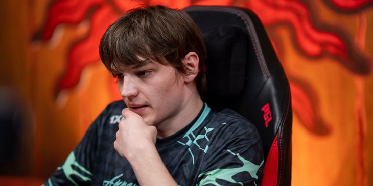 SQreen об Aurora: «Mikoto и Oli взяли, а как играть и синергию в составе не взяли»