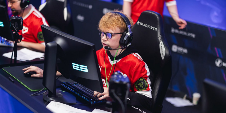 MOUZ выбила OG из закрытой квалификации на BLAST Bounty Fall 2025