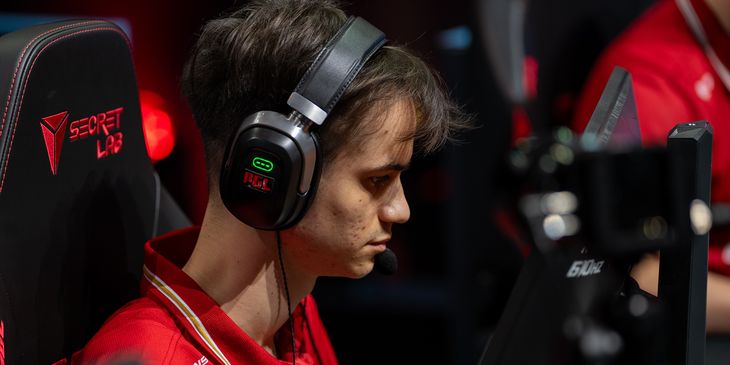 MOUZ одолела M80 в первом туре групповой стадии на ESL Pro League Season 24