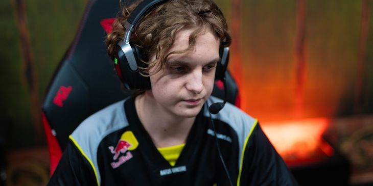 NAVI выиграли у GamerLegion на групповом этапе PGL Wallachia Season 6