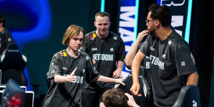 Клиент БК BETBOOM собрал экспресс на ₽9,7 млн — это крупнейший выигрыш на BLAST Open Fall 2026