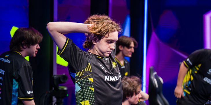Natus Vincere сыграли вничью с Team Spirit на первом групповом этапе DreamLeague Season 28