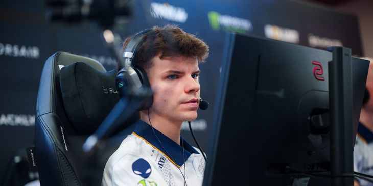 Team Liquid или Astralis — кто пройдет в третью стадию StarLadder Budapest Major 2025?