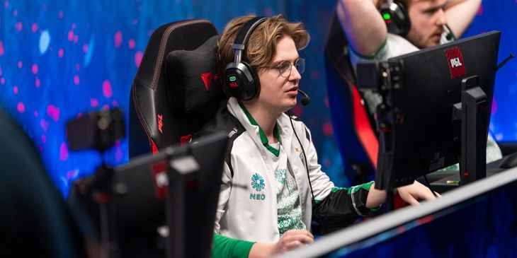 Team Falcons справилась с Rune Eaters на групповом этапе EWC 2026 по Dota 2