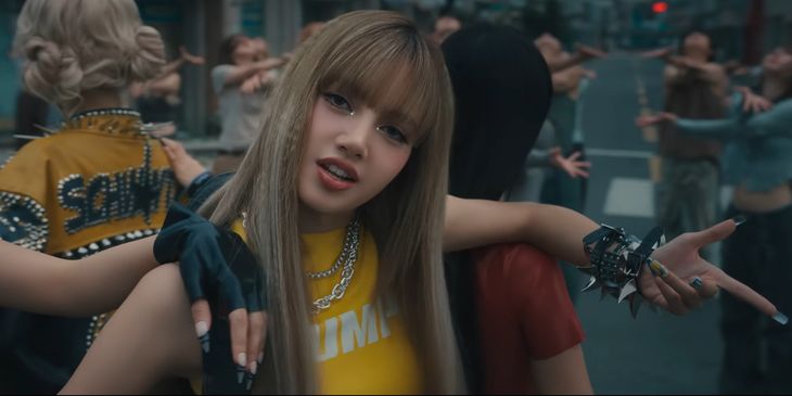 Лиса из BLACKPINK снимется в спин-оффе «Тайлера Рейка: Операция по спасению»