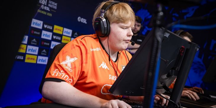 Virtus.pro начала выступление в квалификации на EWC 2026 с победы над Sangal
