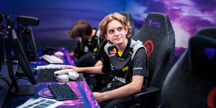 Natus Vincere одолели MOUZ с Crystallis в дебютном матче закрытых отборочных на DreamLeague Season 27