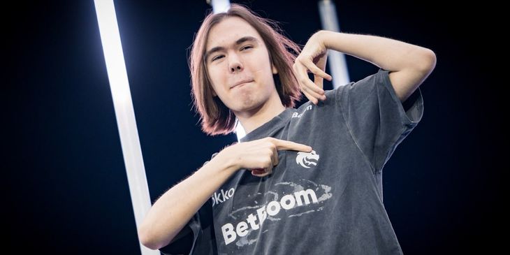 Donk получил 11-ю медаль MVP в карьере на PGL Astana 2026