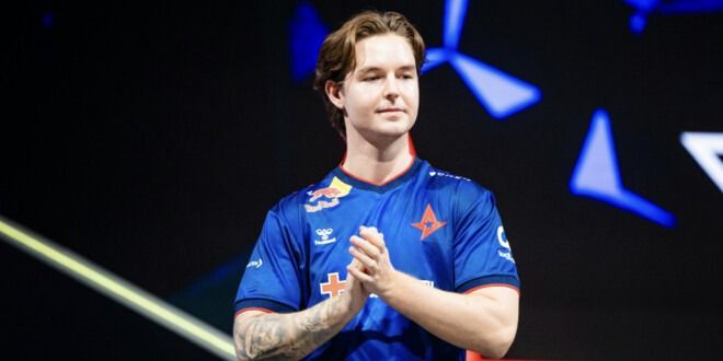 Игрокам и сотрудникам Astralis задержали зарплату за ноябрь — всё из-за смены владельца