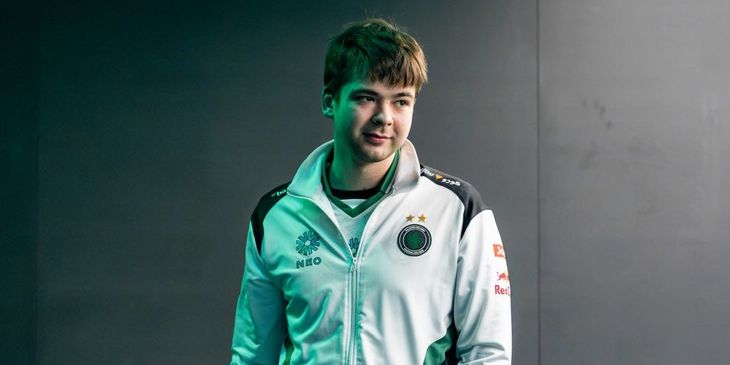 Malr1ne: «Разбирайте Hellscream и Vazya быстрее, иначе скоро я их сам соберу, и мы выиграем следующий "Инт"»