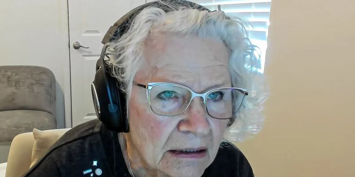81-летняя стримерша подверглась сваттингу — она собирает деньги на лечение внука