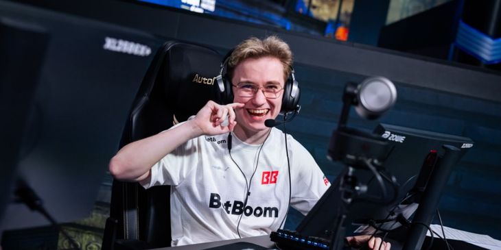 GamerLegion с FL4MUS прошла в плей-офф Esports World Cup 2026 после победы над JiJieHao