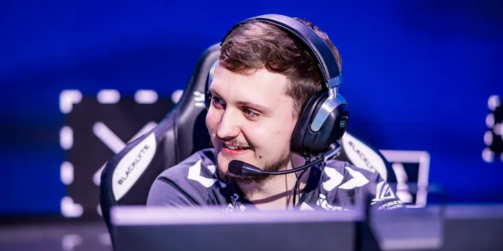 Аналитики: у Legacy почти нет шансов отобрать у Team Vitality слот на BLAST Bounty Fall 2025